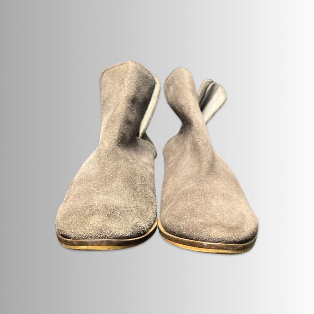 Steve Madden Lancaster Gray Sueded, Leather Upper, Slip On Stacked Heel Boots, 7 - Picture 4 of 7